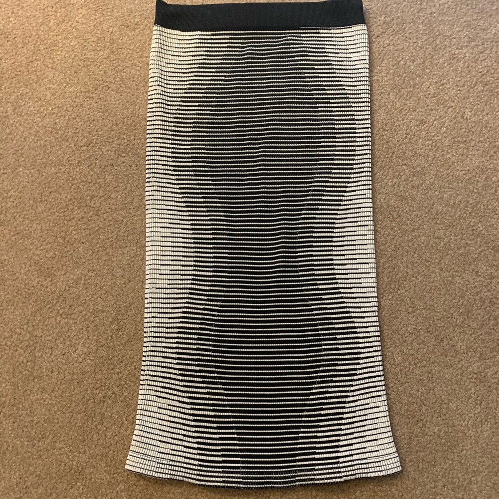 Bcbgeneration Super Stretch And Thick Pencil Skirt - image 1